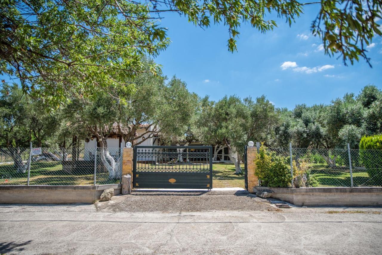Villa Luna Makri Exterior photo